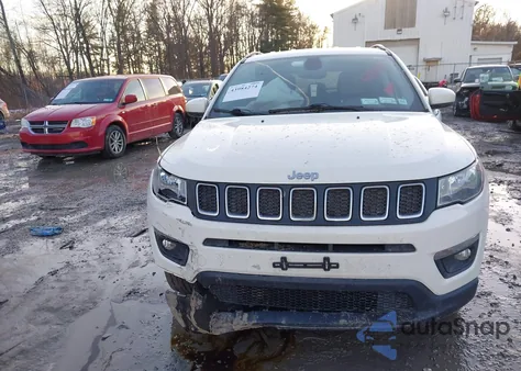 2018 Jeep Compass Latitude 4X4 from USA, damaged, VIN 3C4NJDBB8JT349761